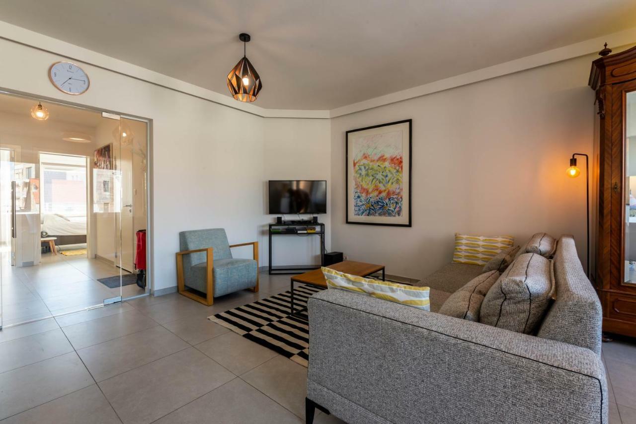 Modern Apartment With Free Parking Oostende Dış mekan fotoğraf