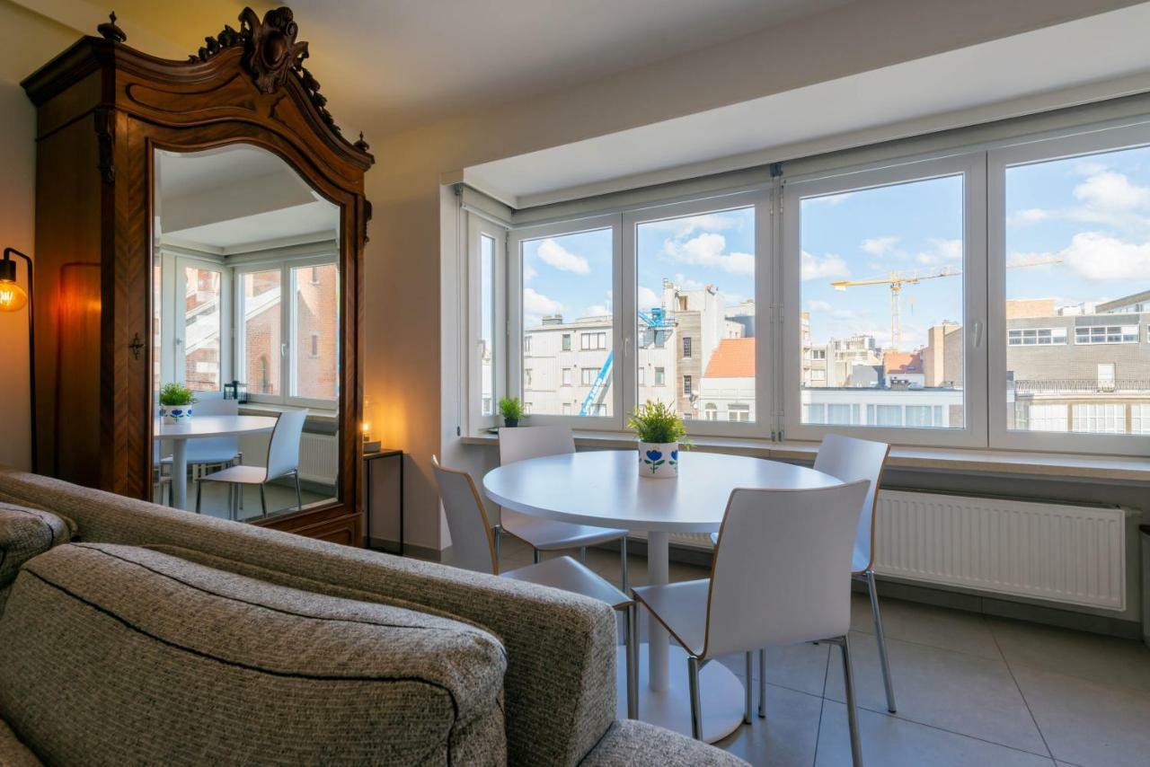Modern Apartment With Free Parking Oostende Dış mekan fotoğraf