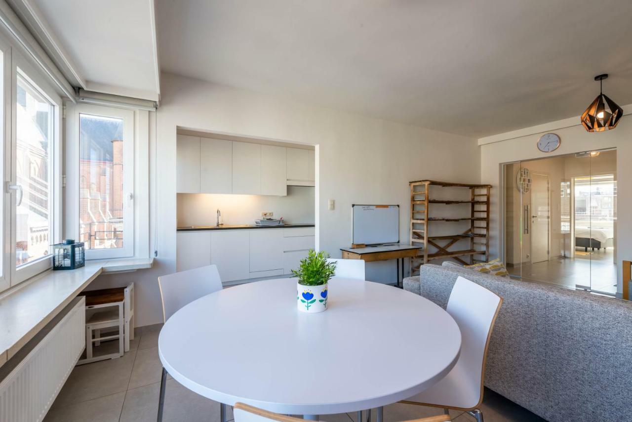 Modern Apartment With Free Parking Oostende Dış mekan fotoğraf